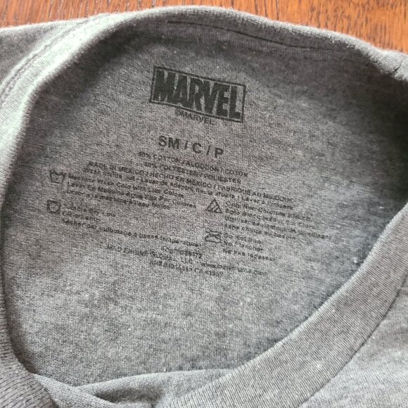 Lot of 3 Marvel T-Shirts Youth Size 16-18 or Adult Small - Picture 11 of 16